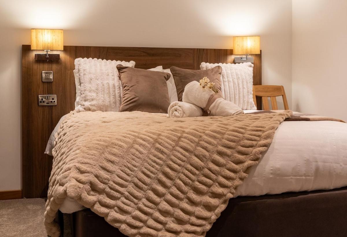 Cropton Lodge At Galtres Retreat ピカリング エクステリア 写真